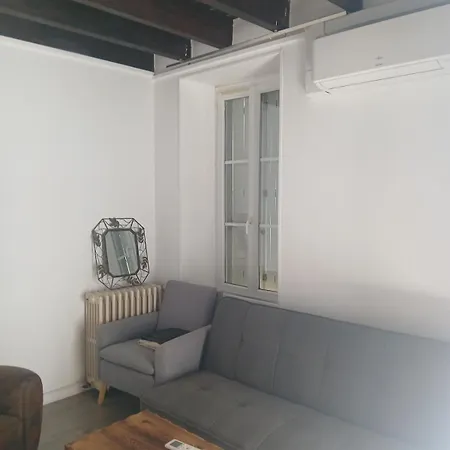 Maison Proche Chateau 公寓 *